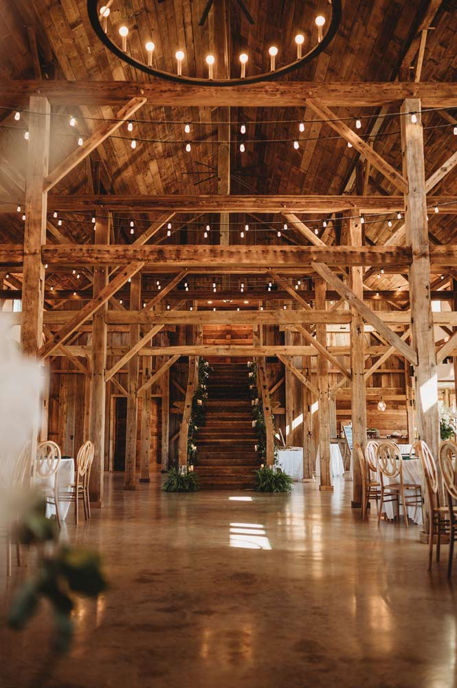 The-Madelyn-Venue-indoor-barn-wedding-venue